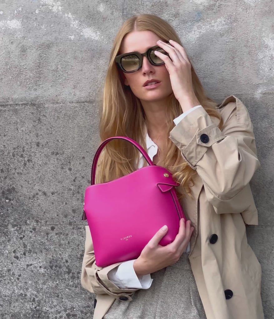 Elise et le sac medium swann fuchsia